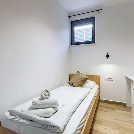 Km 1 Exclusive Apartman Zára
