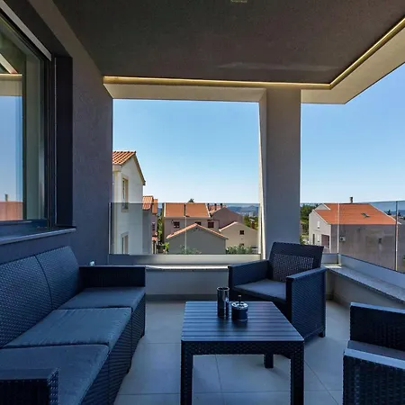 Km 1 Exclusive Apartment
