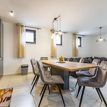 Km 1 Exclusive Apartman