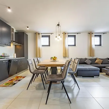 Apartman Km 1 Exclusive *