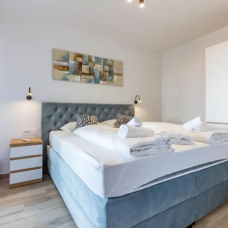 Апартаменты Km 1 Exclusive