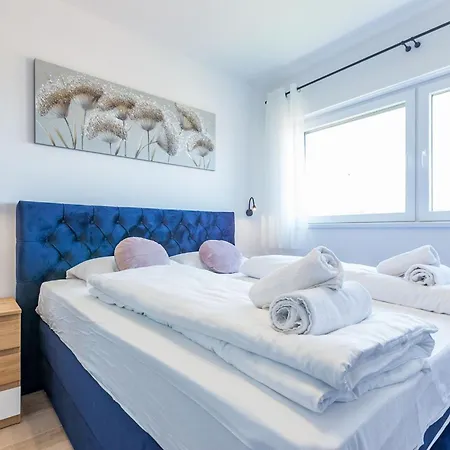 Km 1 Exclusive Задар