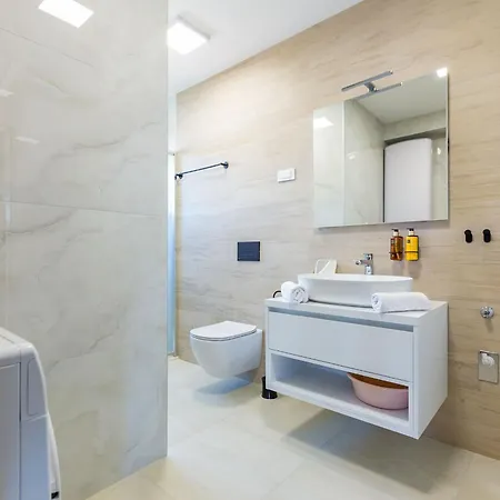 Km 1 Exclusive Apartman *