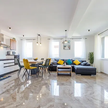 Apartman Km 1 Exclusive *