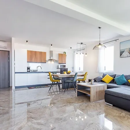 Km 1 Exclusive Апартаменты Задар