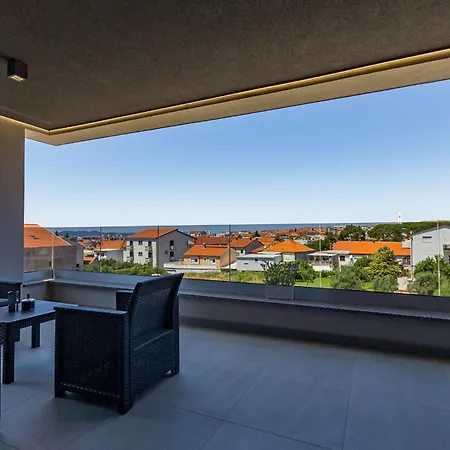 Апартаменты Km 1 Exclusive