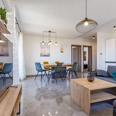 Апартаменты Km 1 Exclusive